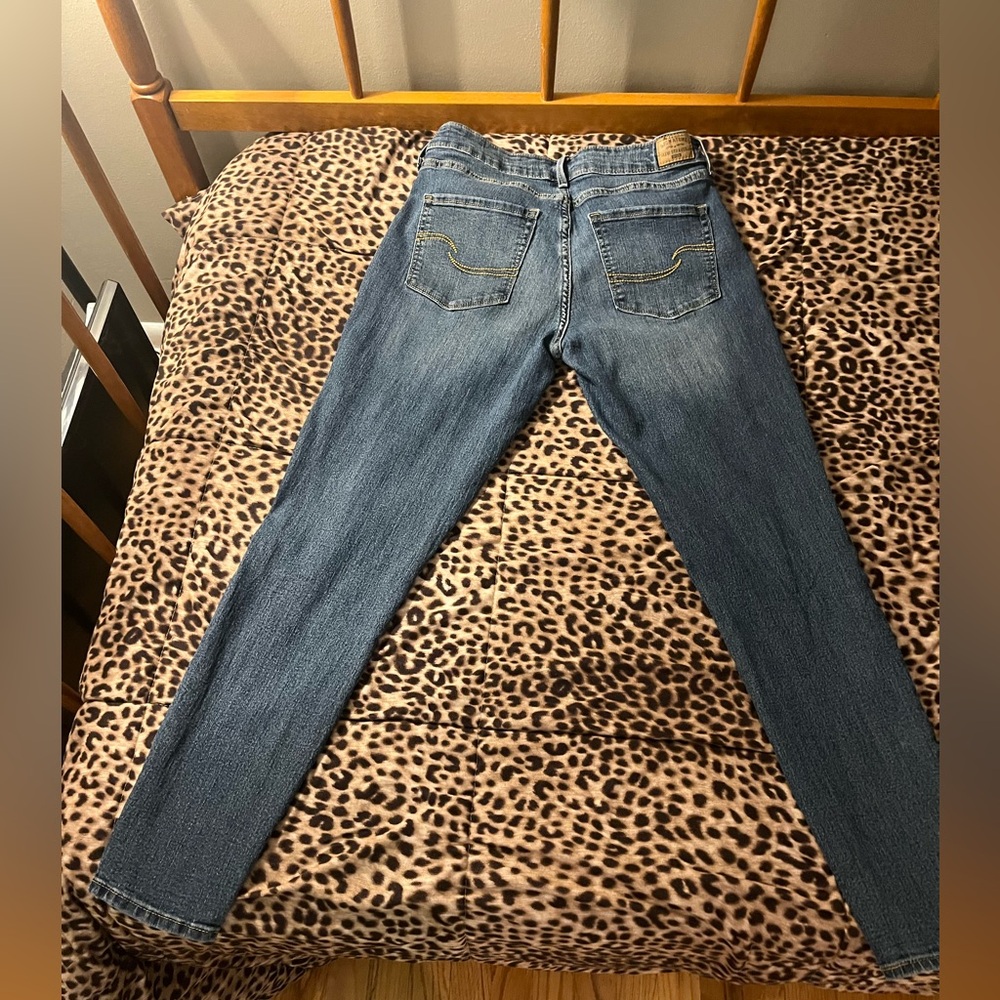 Levi Strauss - Picture 3 of 5